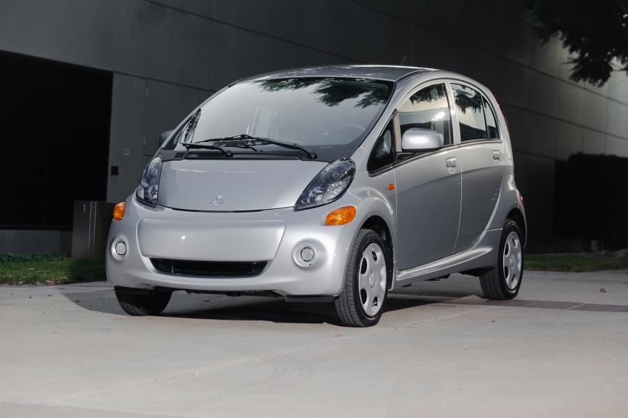  Mitsubishi i-MiEV 2012 года  (US) (фото 180 из 234)